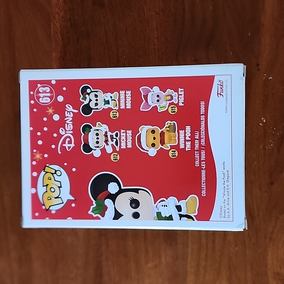 New in Box Santa Minnie Mouse Funko Pop #613 Vinyl collectible figurine - Picture 3 of 6